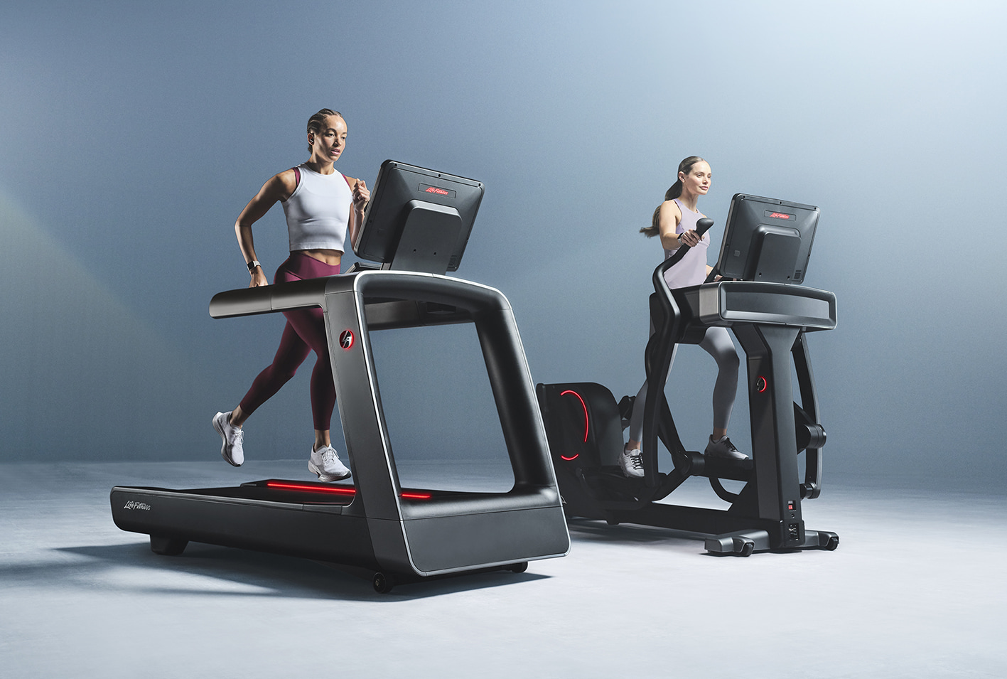 stroj Life Fitness