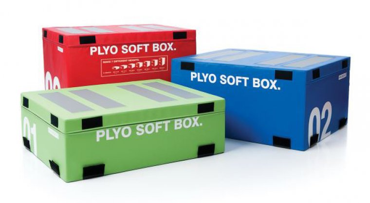Pestrý funkční trénink Vsaďte na Plyo boxy 8a.jpg