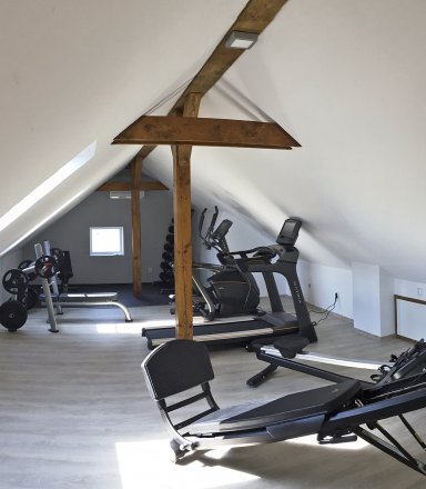 Domácí fitness centrum v Hradci Králové vzniklo v podkroví