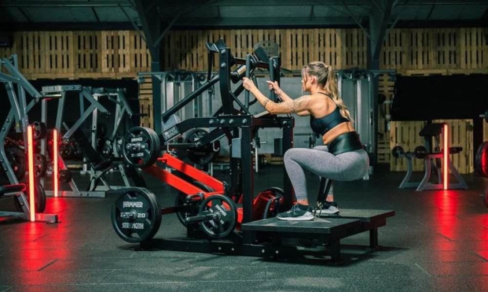 hammer-strength glute kopie.jpg