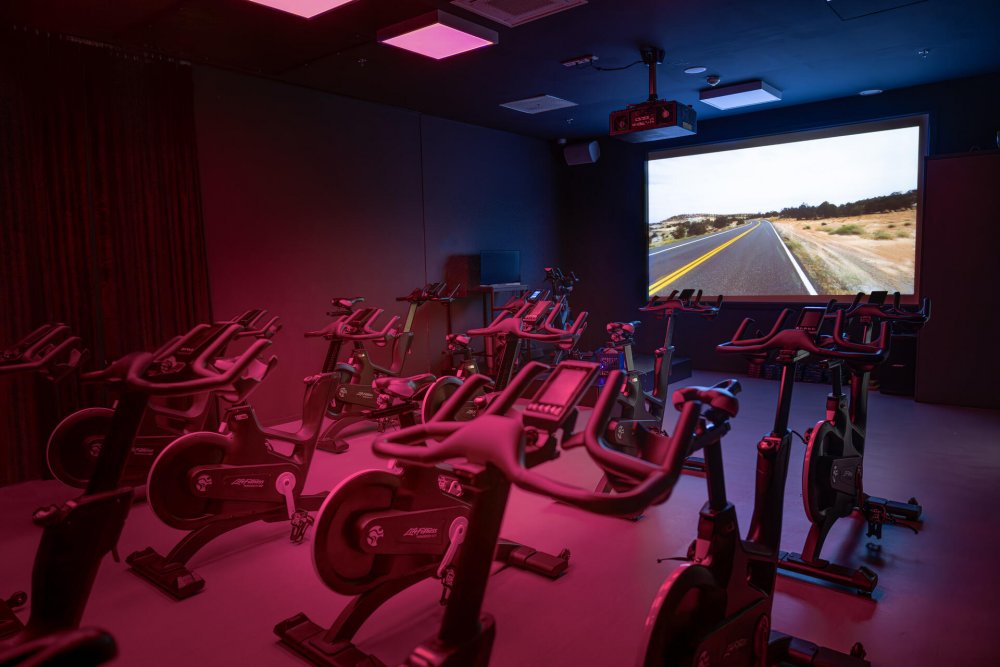 Indoor cycling 10 klíčových přínosů pro vaše zdraví (2).jpg